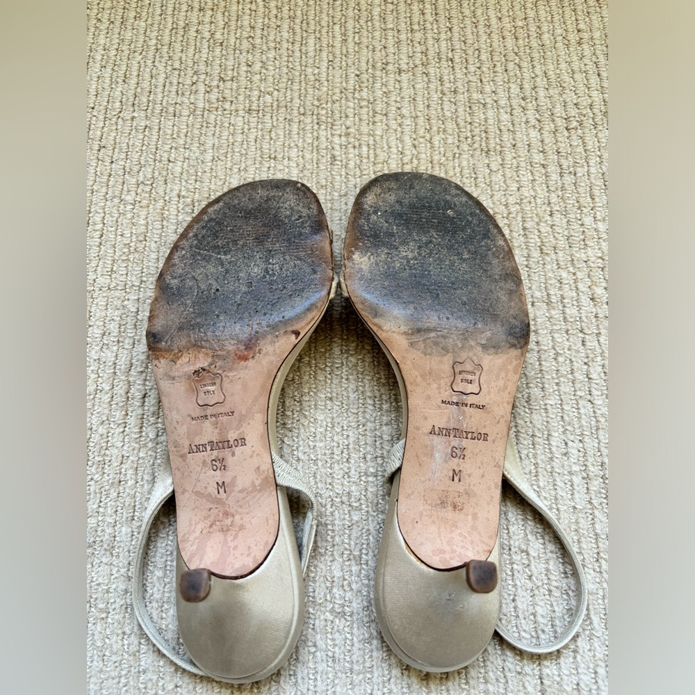 Ann Taylor Kitten Heal Sling Back Satin Shoes - Picture 6 of 6
